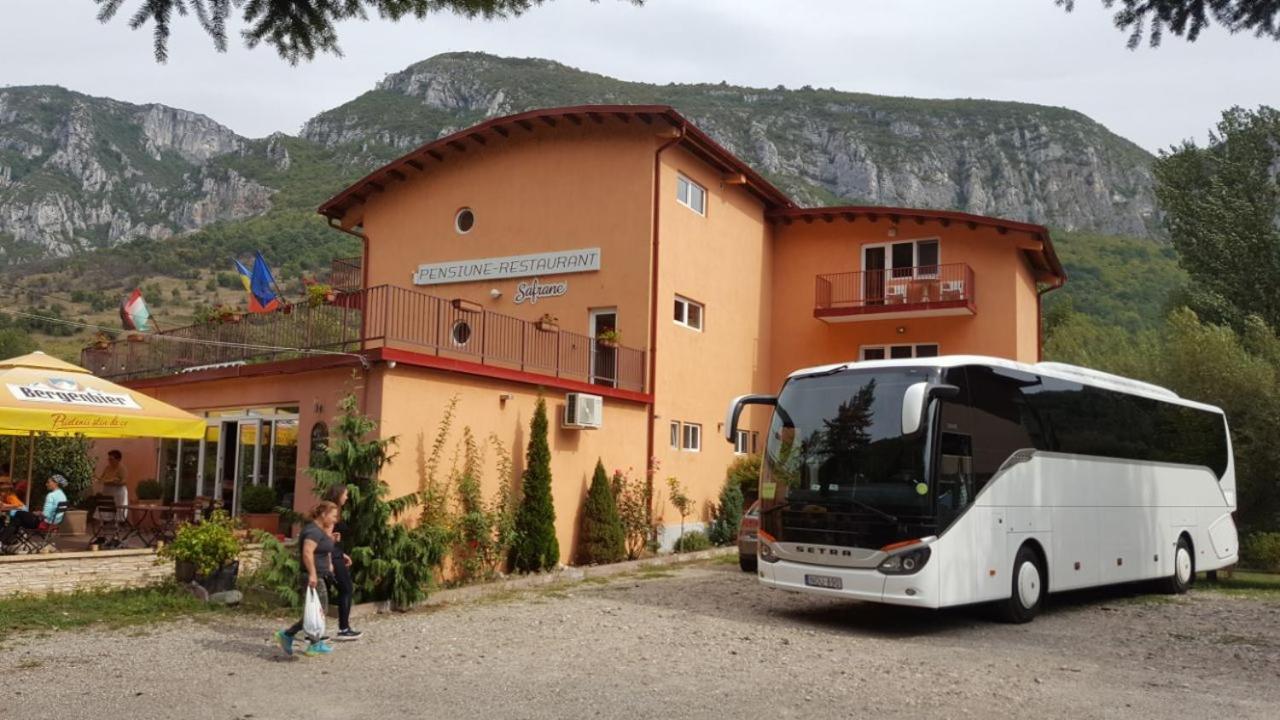 Pensiune Safrane Baile Herculane Exterior photo